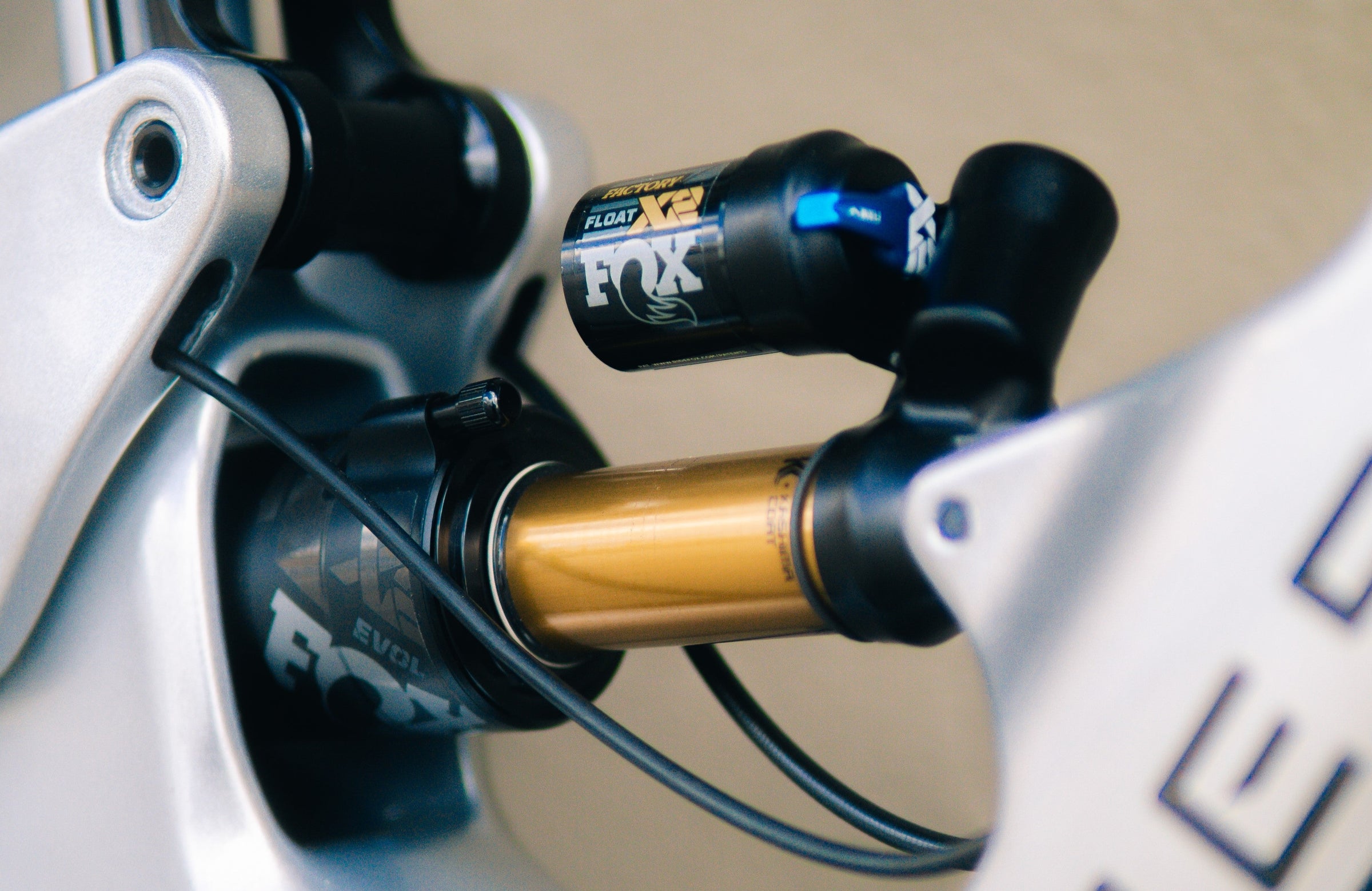 Rear MTB Shocks - Canada