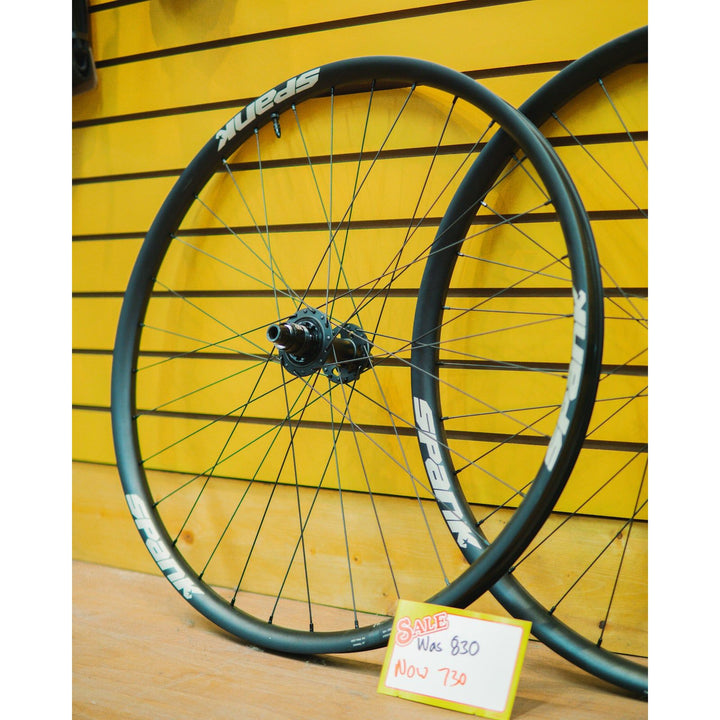 Spank Oozy Trail 345 29" Wheelset (XD)