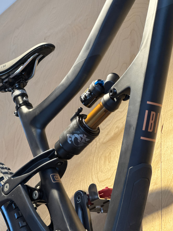 Ibis Ripmo V2S - Medium - Deore+ Shop Build