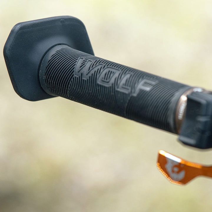 Wolftooth locked in bar ends Canada - inside profile grip
