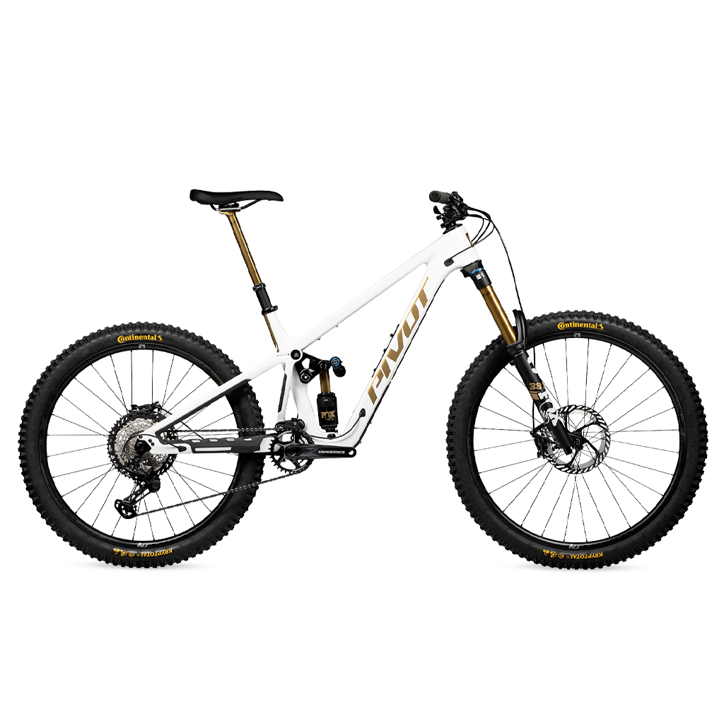 Pivot Firebird 2026 - White and Gold